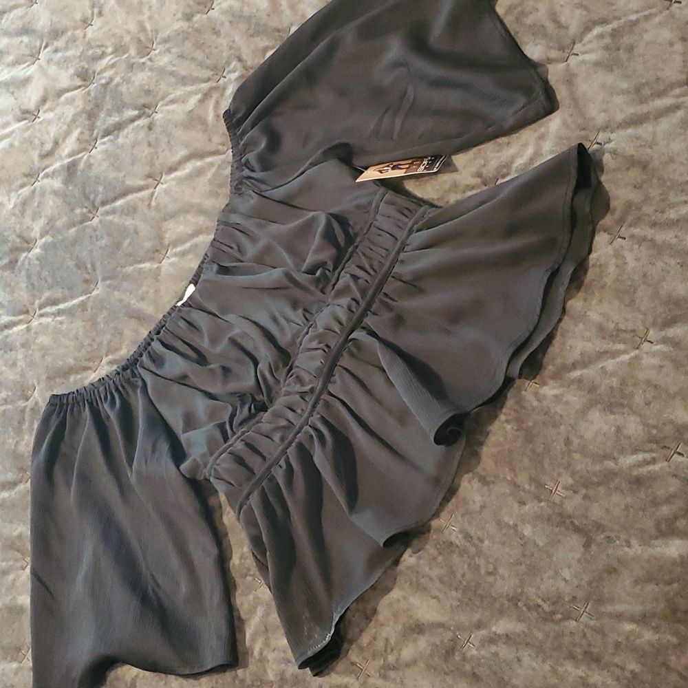 NWT Sofia off the shoulder shirt